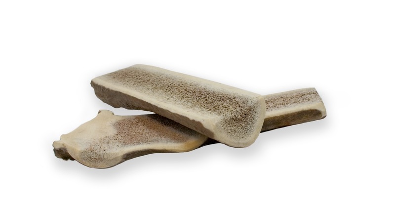 NATUR-plus-1_2-Geweih-extragro-_79907_SAGAFLOR_AG-Web Pure Instinct Rothirsch Geweihstück Halb